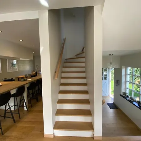 Spacious Couples 4 Bedroom With Garden Near The Center Of Дом отдыха Кнокке-Хейст