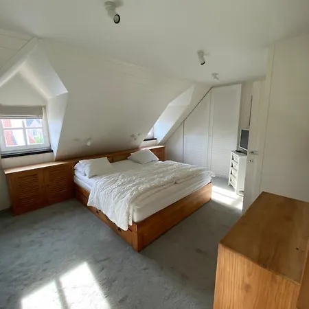 Spacious Couples 4 Bedroom With Garden Near The Center Of Кнокке-Хейст