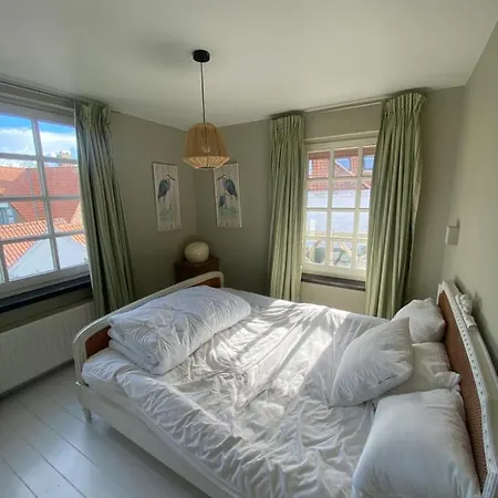 Spacious Couples 4 Bedroom With Garden Near The Center Of Кнокке-Хейст